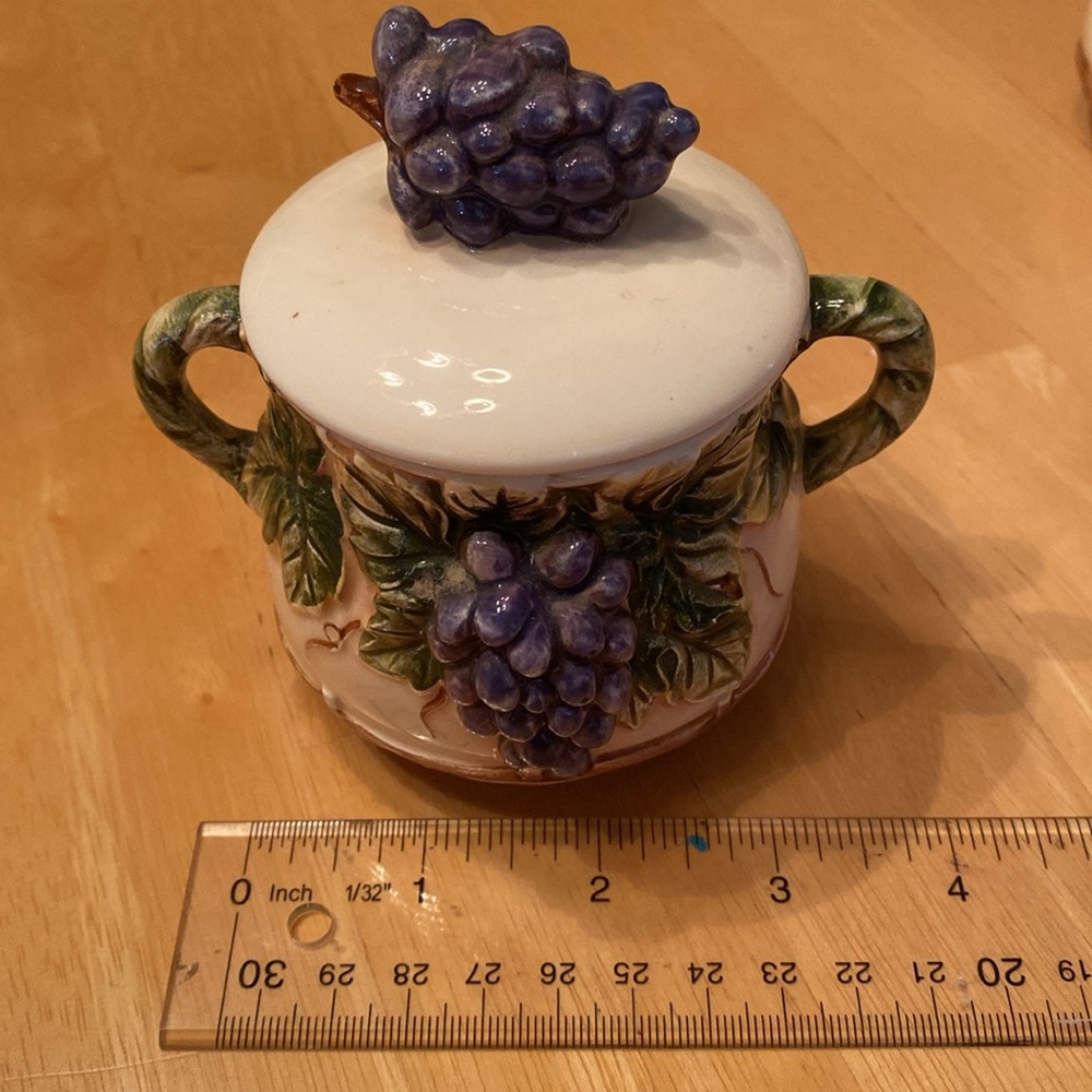 😎Grape Themed Creamer and Sugar Tea and Cookie Set🍇 - Picture 5 of 7
